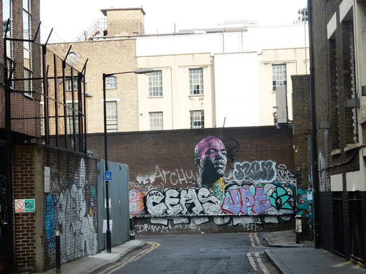 A photo to use as a painting study from Brick Lane, London. May 2017. (photo © Laura Shechter)