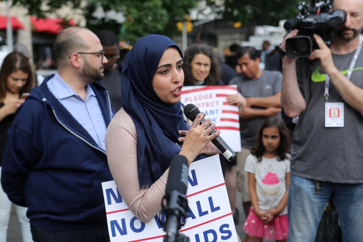 Protesters Want America To Know Trump's Muslim Ban Will Rip Families ...