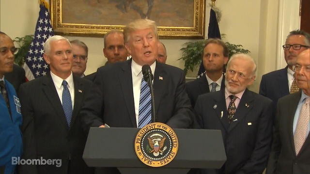 Buzz Aldrin Looked As Baffled As We Felt During Trump's Space Talk ...