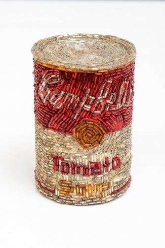 Liza Lou: Campbell’s Soup Tomato, 1992, Papier maché and glass beads