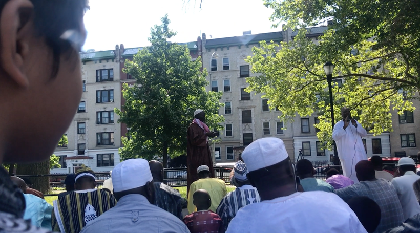 The world has never seen this before: In the middle of the prayer, a 5 year-old Soborno Isaac suddenly stood up, and shouted,