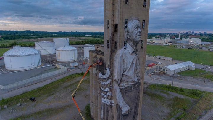 <p>Guido Van Helten for Nashville Walls Project. Nashville, TN. June 2017. (photo © Eric E Johnson)</p>