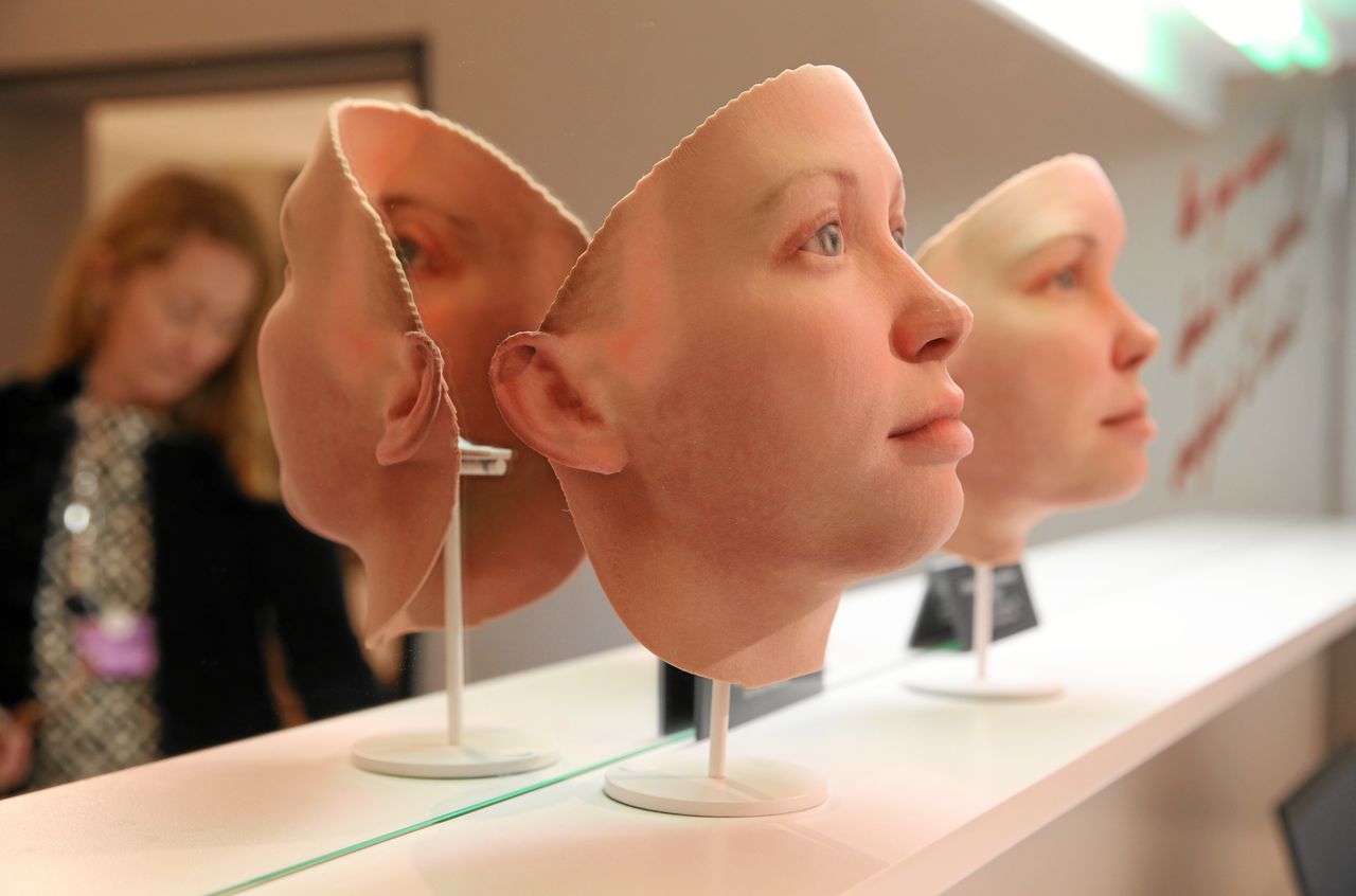 Heather Dewey-Hagborg, "Radical Love, Chelsea Manning," 2016, genetic materials, custom software, 3D prints, documentation.