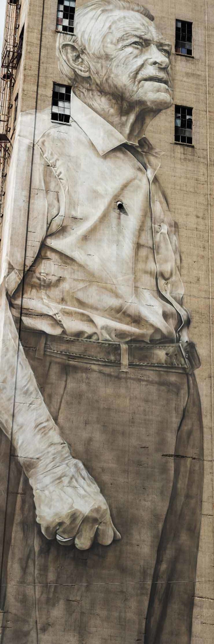 <p>Guido Van Helten for Nashville Walls Project. Nashville, TN. June 2017. (photo © Eric E Johnson)</p>