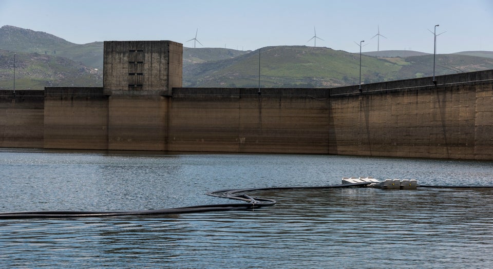 The World’s First Power Plant To Combine Hydro And Solar Opens In ...