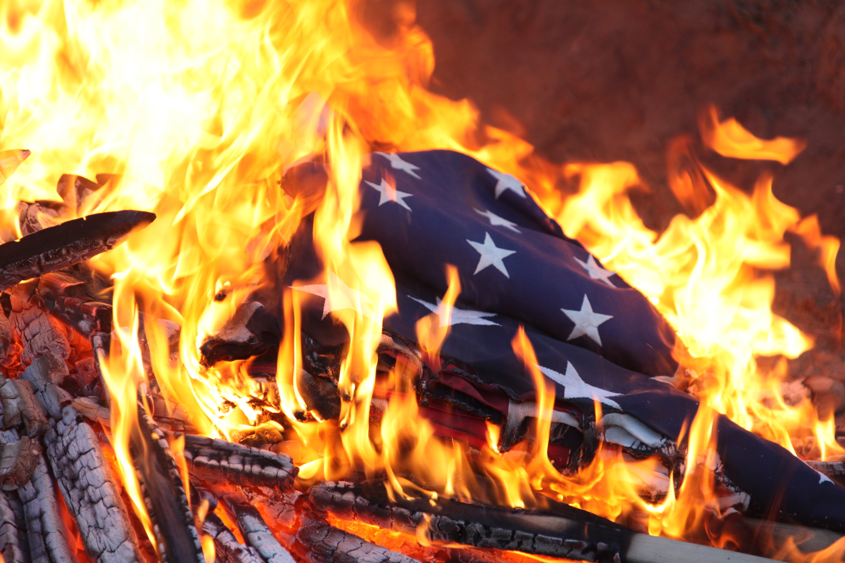 Flag Burning Shows Conservatives Don T Want Freedom They Want   595d53fe1800003c00672dc5 