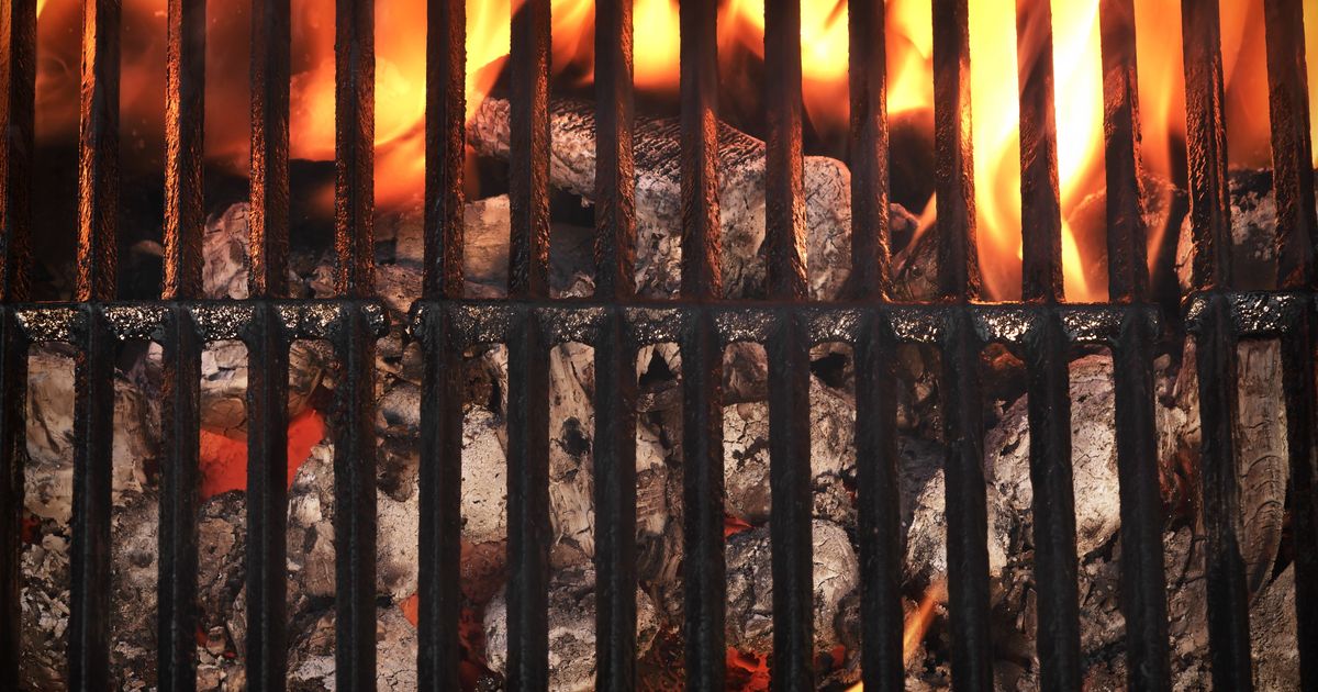How To Prevent Foods From Sticking To Grates - The Virtual Weber