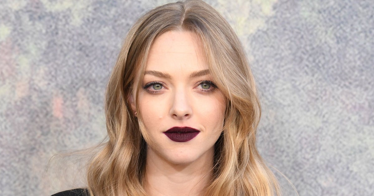 Amanda Seyfried Settles Breastfeeding vs. BottleFeeding Debate In One