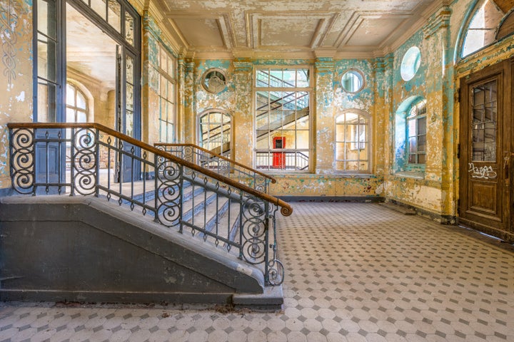 <p>“GRANDEUR” from the award winning Beelitz sanatorium documentary</p>