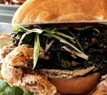 Nicholas Tang’s Sidecar Burger in closeup. How did he create it? Read on.