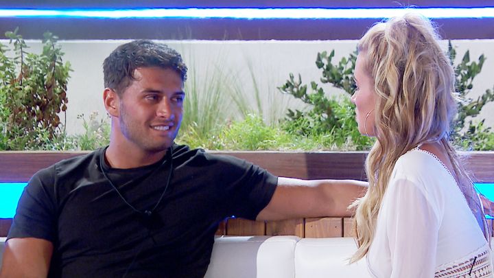 Mike had a thing with Olivia during his first time in the villa