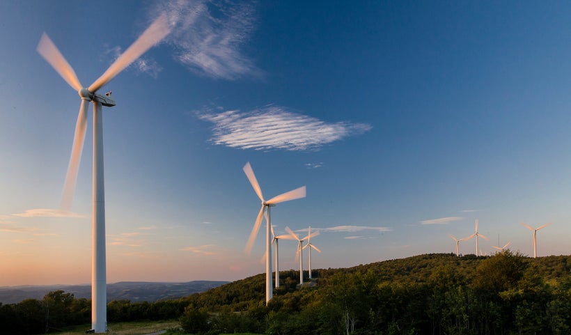 Wind farm turbines situated on a ridge top in the Appalachian mountains of West Virginia. © Kent Mason