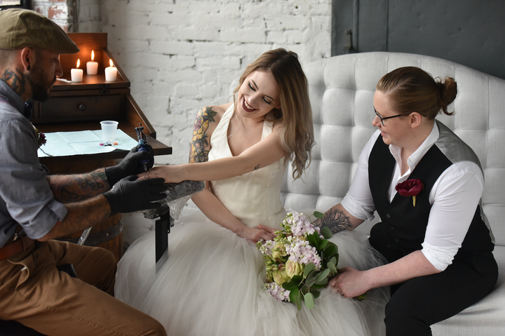 This Guy Will Tattoo You And Your Wedding Guests At The Reception