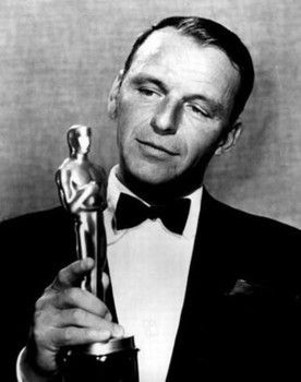 <p><strong><em>Sinatra with his Oscar for From Here to Eternity</em></strong></p>