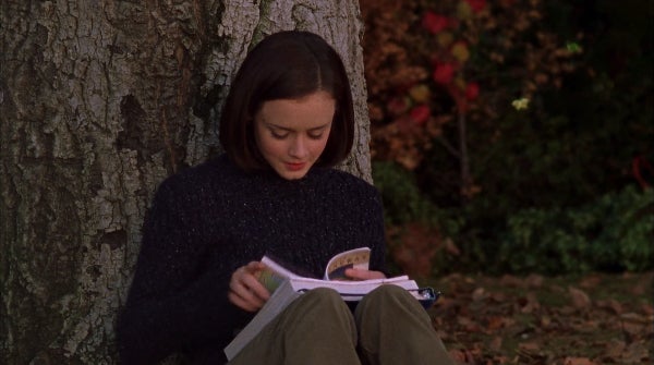 In this episode, Rory Gilmore makes reading look more complicated than it is. 