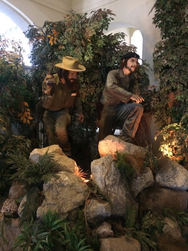 Cienfuegos and Ché, out of the woods and hasta la victoria, forever. Display located in the Museum of the Revolution.