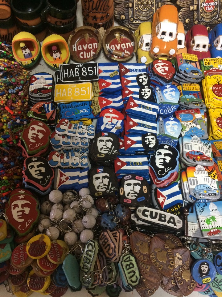 Ché commodified. The Argentine figures more prominently in private shops and markets than in public spaces or on murals, a concession to be sold to tourists.