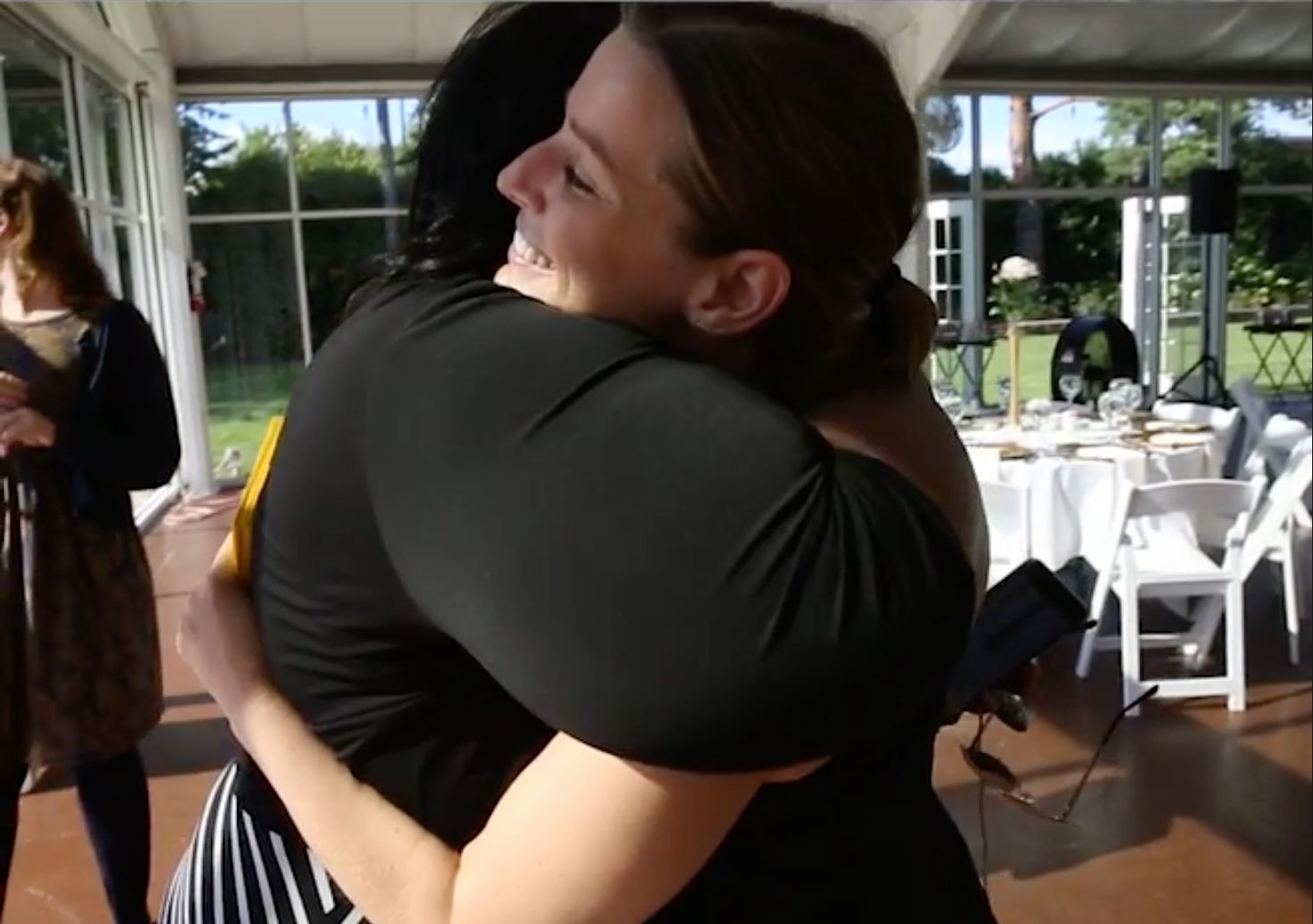 Bride-to-be calls off wedding, throws party for homeless