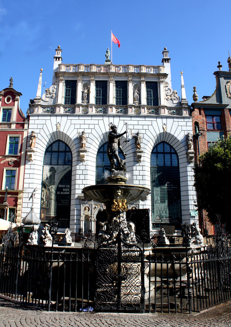 The Arthus Court and the Fountain of Neptue