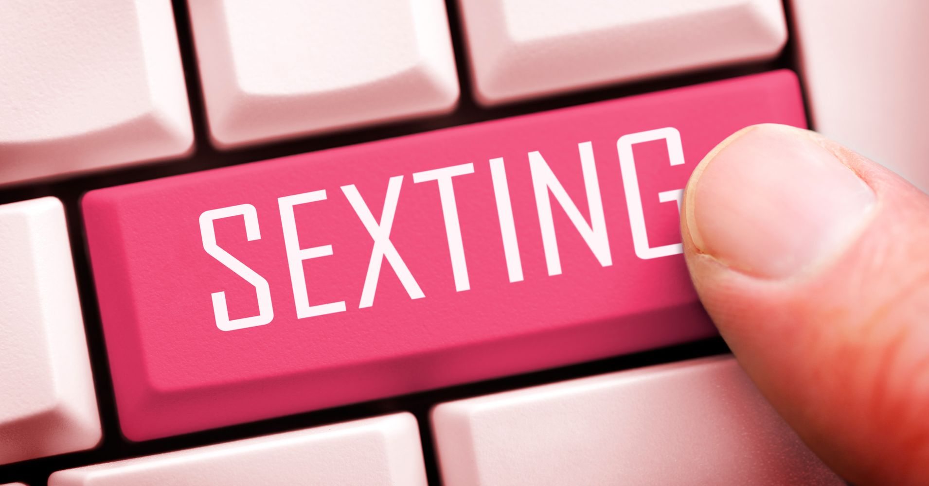 Have Second Thoughts About Sexting You Re Not Alone Huffpost
