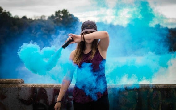 <a rel="nofollow" href="https://www.pexels.com/photo/adult-blur-fashion-girl-445109/" target="_blank">Pexels</a>