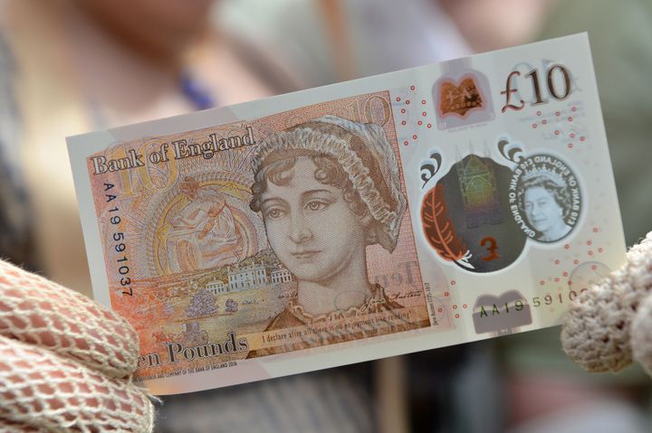 The new Jane Austen 10 pound note has made its first appearance.