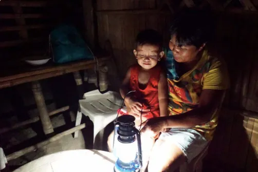 Light from a water bottle could brighten millions of poor homes (w/ video)