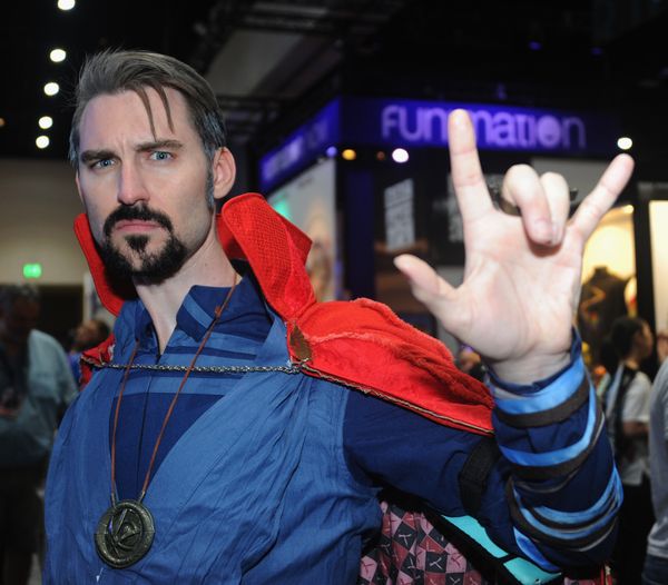 the-only-comic-con-costume-gallery-you-ll-ever-need-this-year-anyway