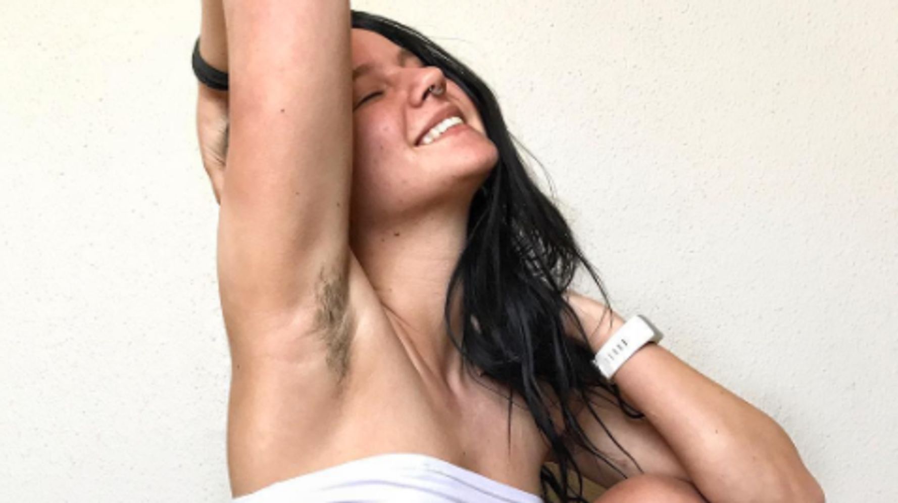Blogger Shares Photo Of Armpit Hair To Show You D