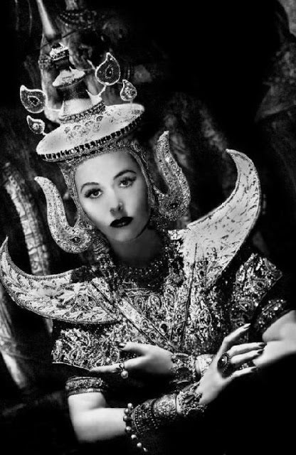 Hedy Lamarr in a scene from 1939's <strong><em>Lady of the Tropics</em></strong>