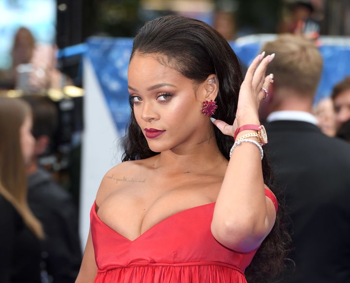 Rihanna S Low Cut Red Gown Is A Wardrobe Malfunction Waiting To Happen Huffpost