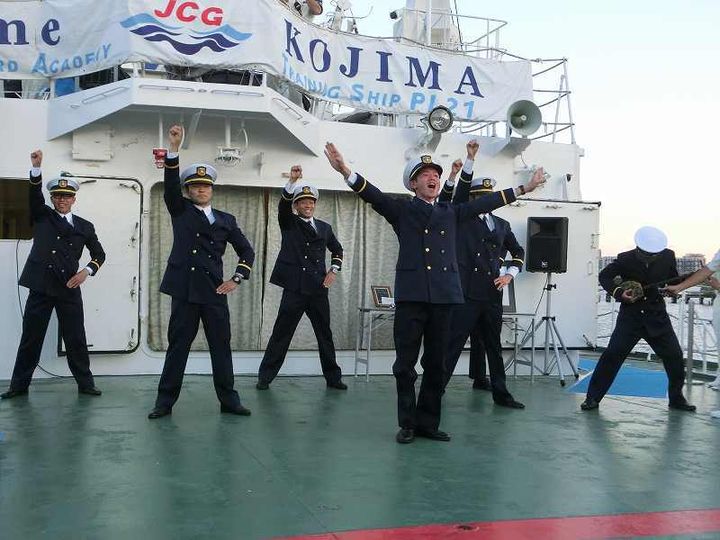  Japan Coast Guard Academy cadets shared Japanese culture with the people of Baltimore, MD. [Image: Japan Coast Guard Academy official website] 
