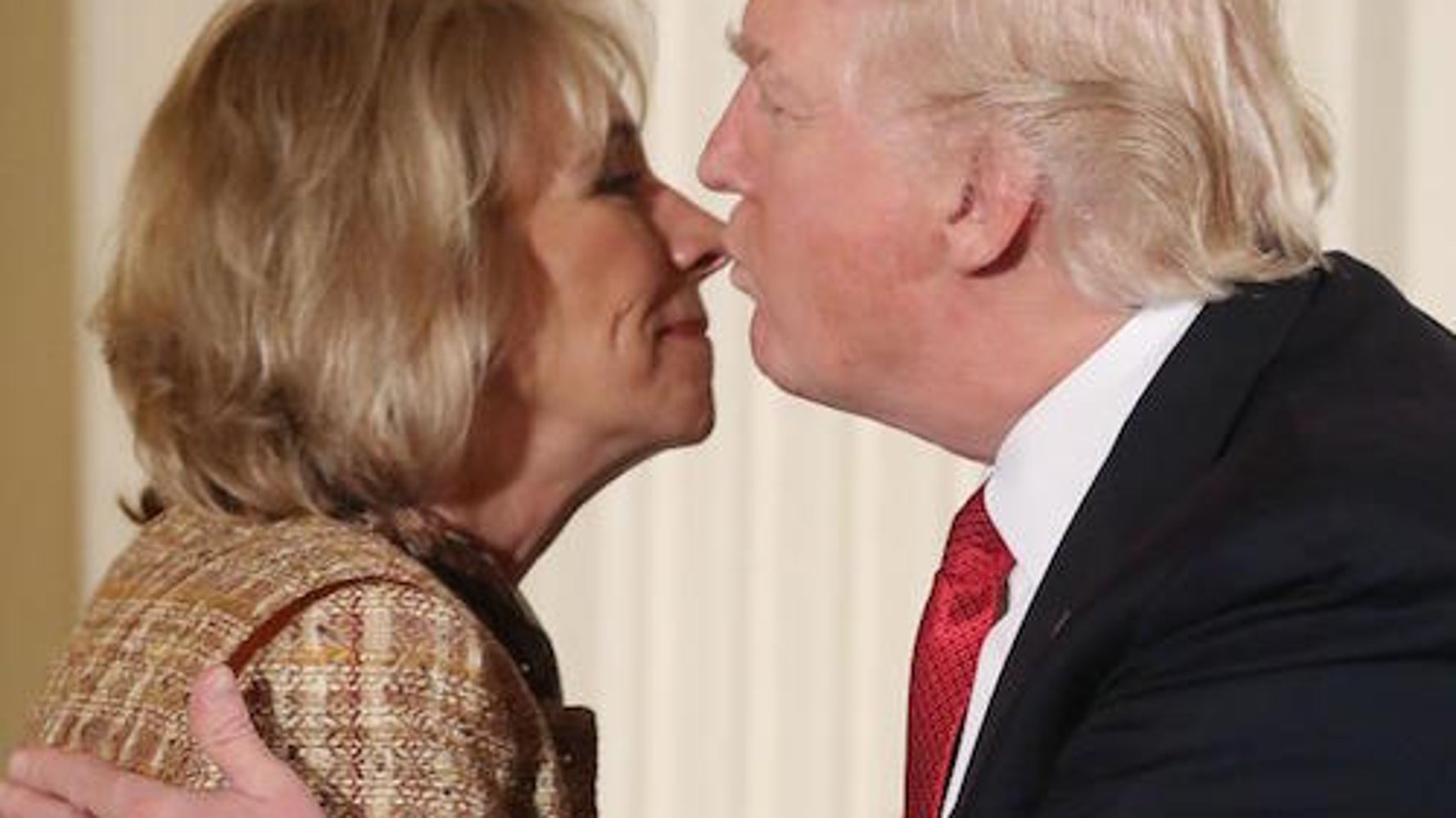 DeVos Dystopia: What Trashing For-Profit College Rules Means For Students |  HuffPost Latest News