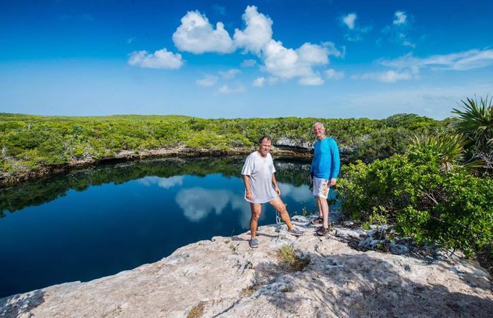 <p>with Steve Johnson at the 600 foot deep Hoffman’s Cay Blue Hole</p>