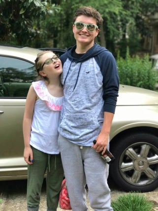 <p><em>Charlie with big brother, Jack</em></p>