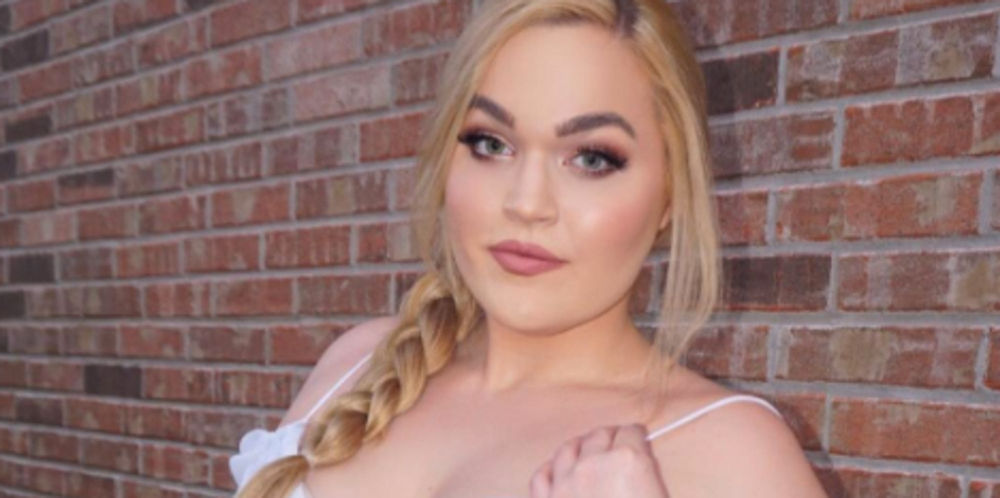 Fashion Vlogger Loey Lane Epically Schools Body Shamers With Her Fat