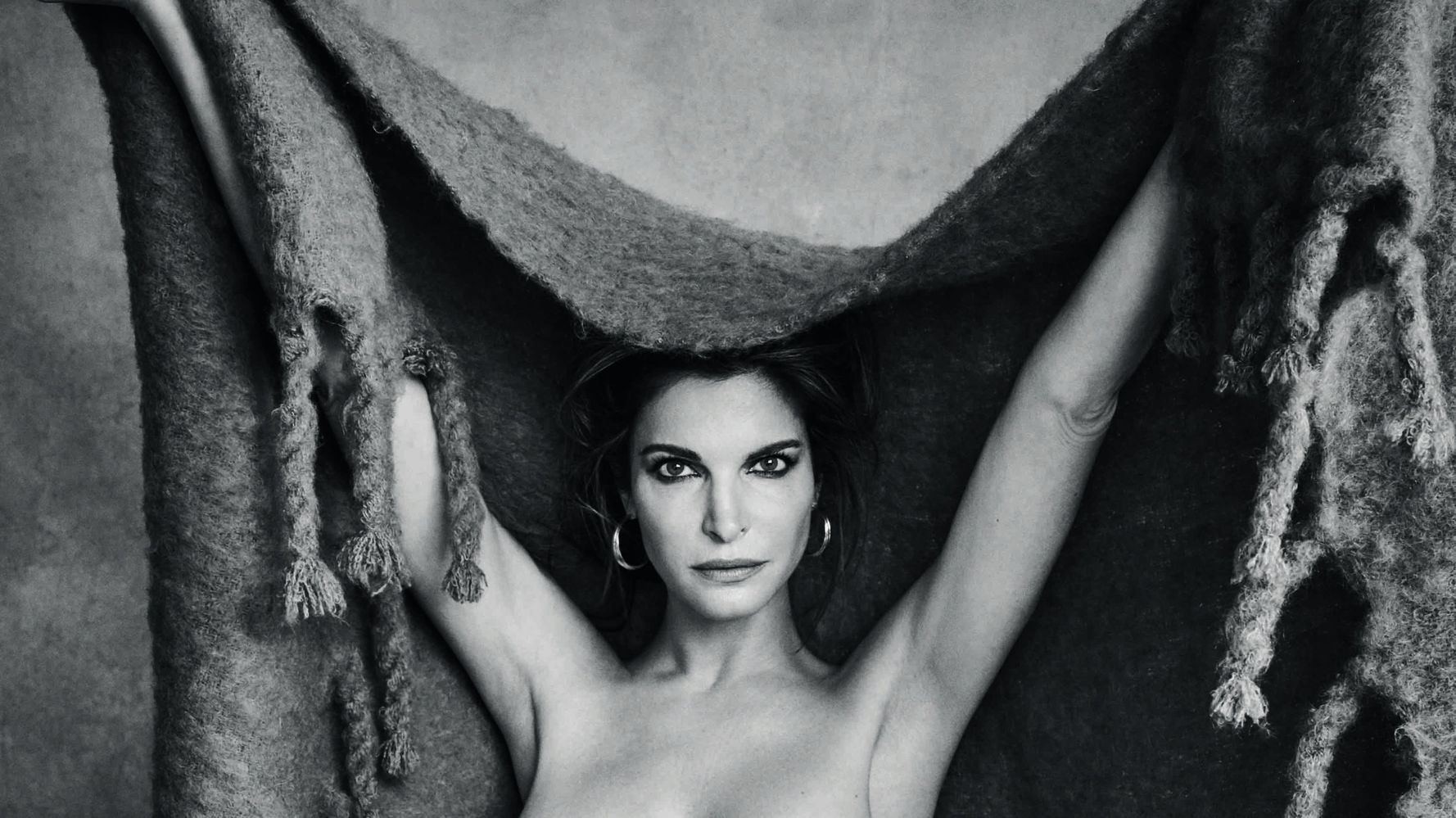 Stephanie Seymour Poses Topless For A Super Sexy Magazine Shoot.
