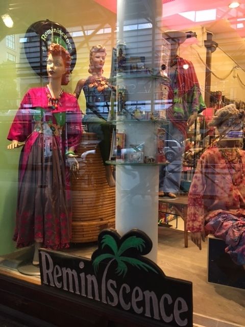 Summertime Reminiscence, 5th Avenue, NYC https://reminiscence.com/