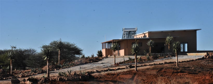 <a rel="nofollow" href="http://www.cheetahecolodge.com/" target="_blank">Cheetah View Lodge</a>