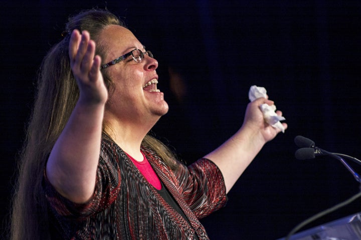 Kentucky's Rowan County Clerk Kim Davis, who was jailed for refusing to issue marriage licenses to same-sex couples, makes remarks after receiving the "Cost of Discipleship" award at a Family Research Council conference in Washington September 25, 2015. 