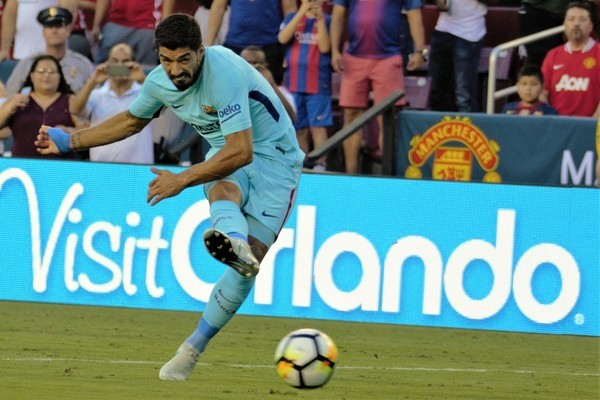 F.C. Barcelona 1 - 0 Manchester United | HuffPost Sports