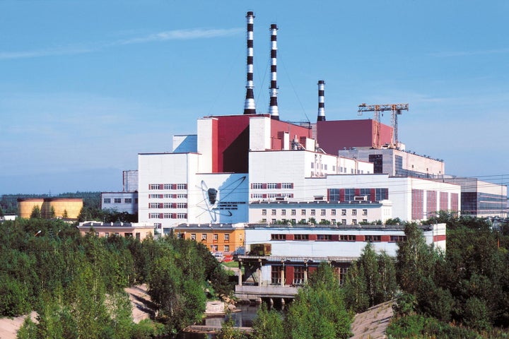 Scientists from U.S. Department of Energy laboratories missed out on a tour of the world’s largest fast reactor, the 880-megawatt BN-800 at the Beloyarsk nuclear power plant in Russia.