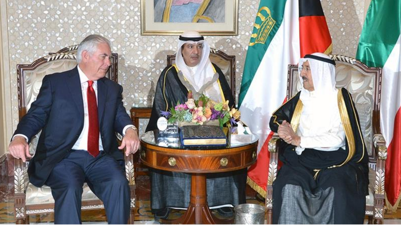 The Emir of Kuwait Sheikh Sabah Al Ahmad Al Sabah hosted a meeting with Tillerson <em>at Dar Salwa July 10, 2017 in Kuwait</e