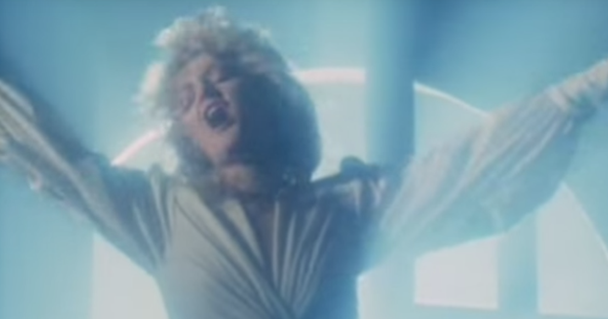 Total eclipse of the heart rerecorded. Total eclipse of the. Bonnie tyler total eclipse of the heart обложка. Bonnie tyler. Total eclipse of the heart мем.