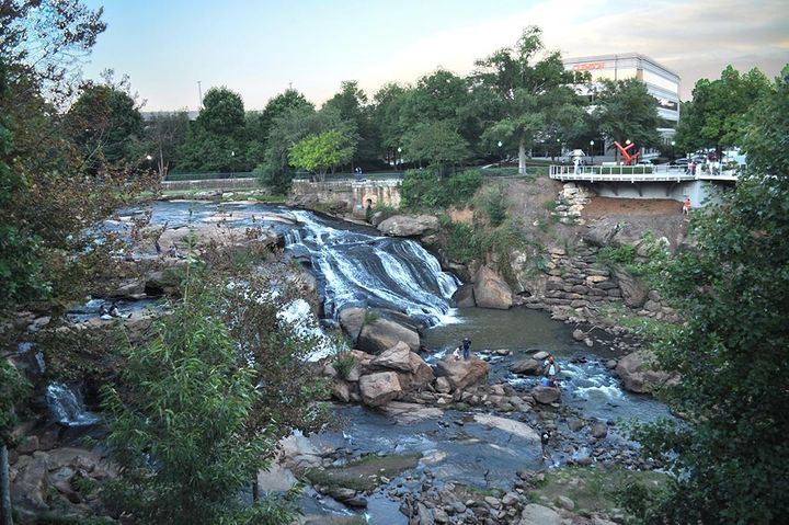 The Reedy River runs through Greenville, giving the town a scenic backdrop.