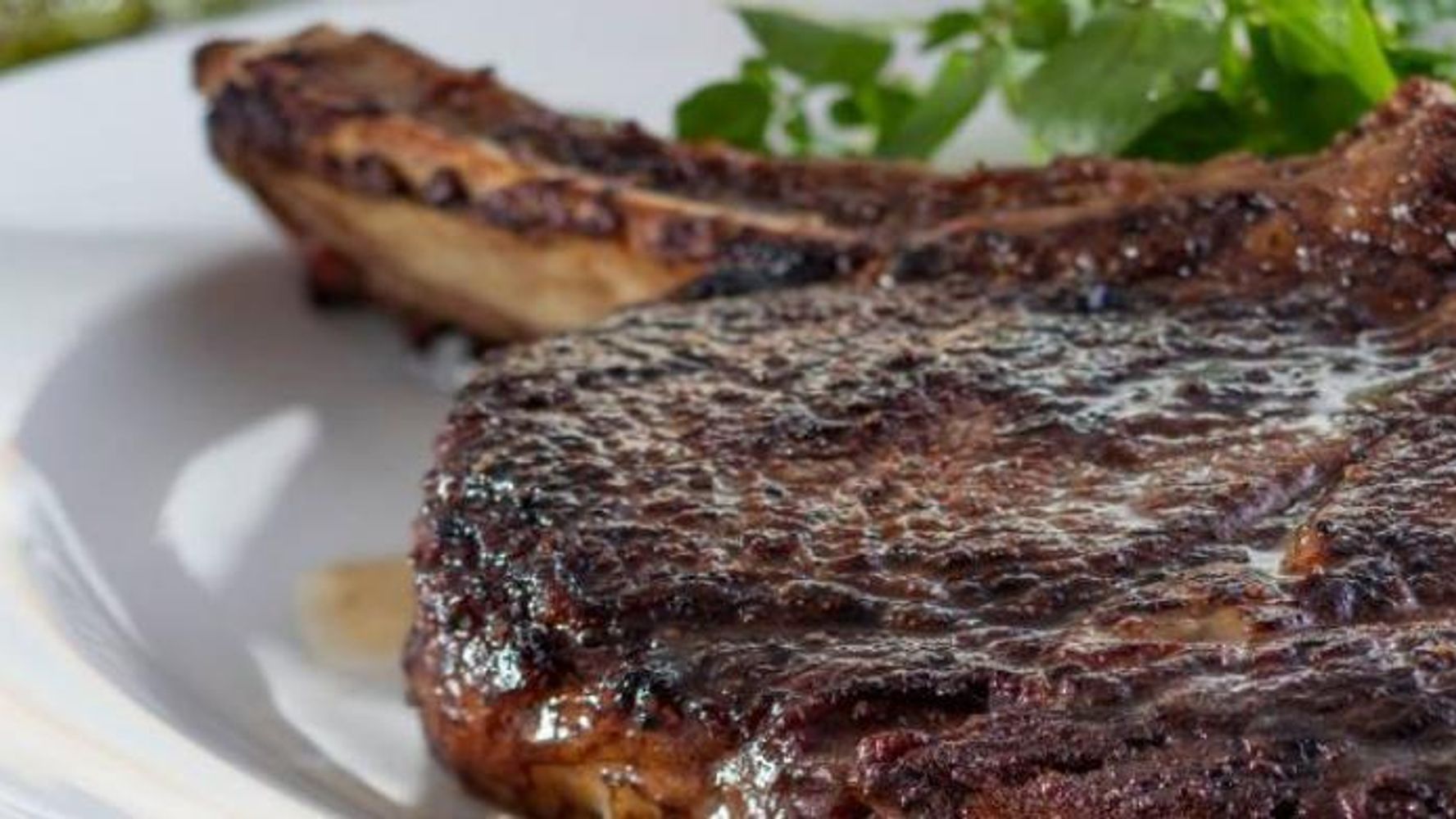 high-end-steakhouse-relies-on-camshelving-to-safely-dry-age-meat-grab