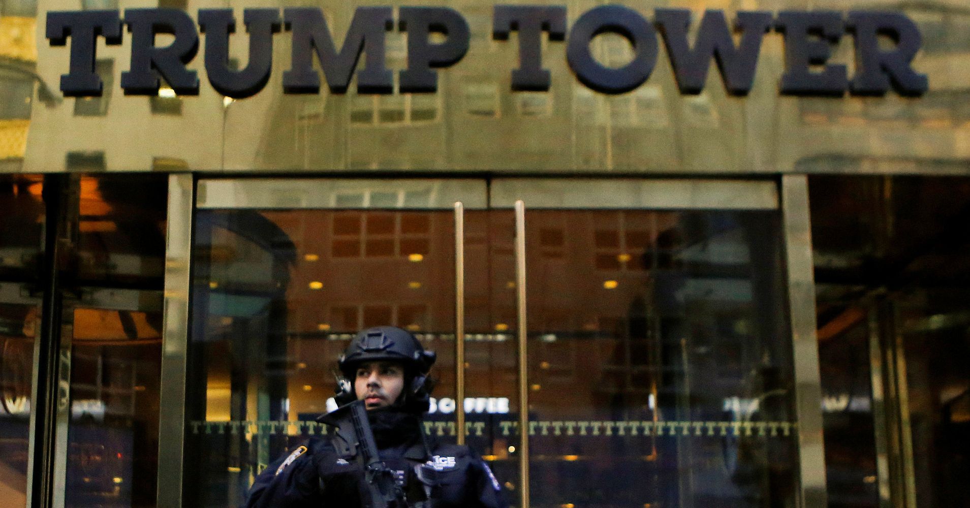 Report: Secret Service Booted To The Sidewalk After Trump Tower Rent ...