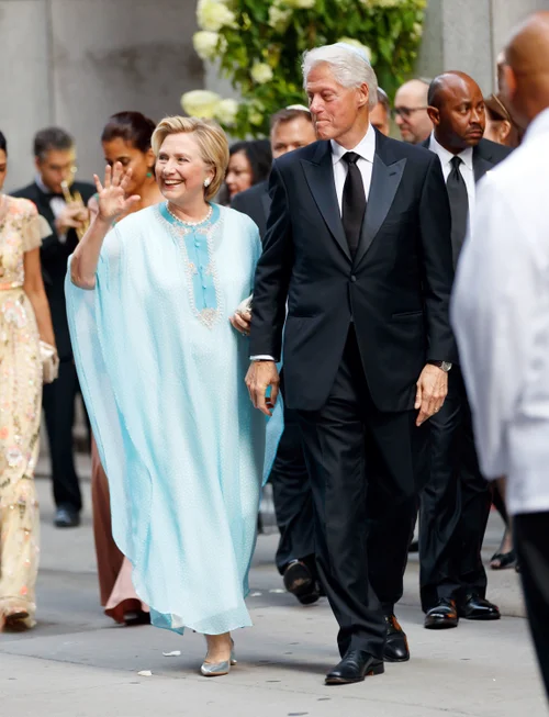 Hillary Clinton Is A Mid Summer Wedding s Dream In Kitten Heels And A Caftan HuffPost Life