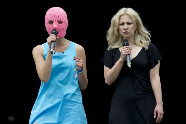 Pussy Riot Takes Responsibility For Field Invasion At World Cup Final Huffpost Uk