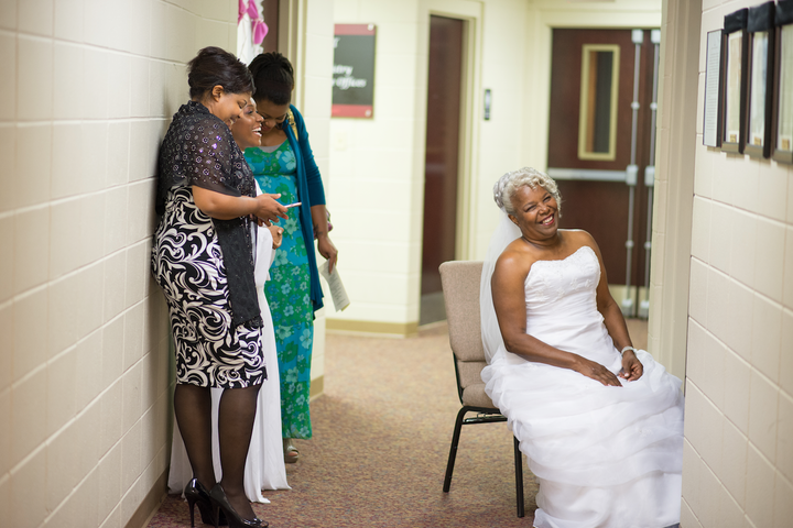 The photographer said Lucinda was cool, calm and collected on the big day. 